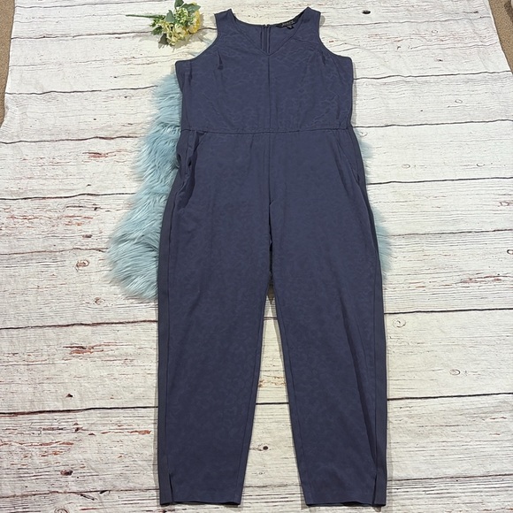 Athleta Brooklyn Textured Jumpsuit Blue Leopard Print One Piece - Picture 2 of 12